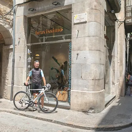 Bravissimo Raims Penthouse Apartment Girona